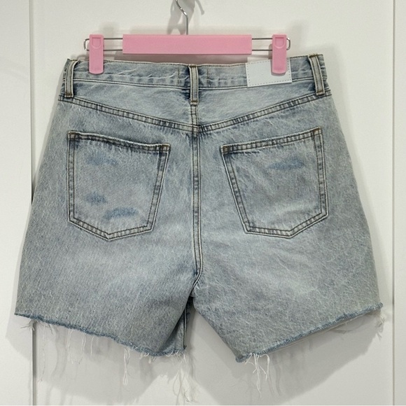 Pistola Devin High Rise Mom Cut Off Shorts Distressed Light Wash St.Tropez 27 - Picture 5 of 12